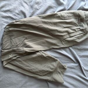 Lululemon Athletica Gray Sweatpants with Elastic Cuffs